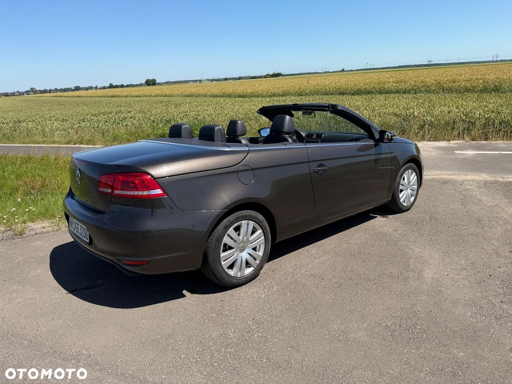 Volkswagen Eos - 12