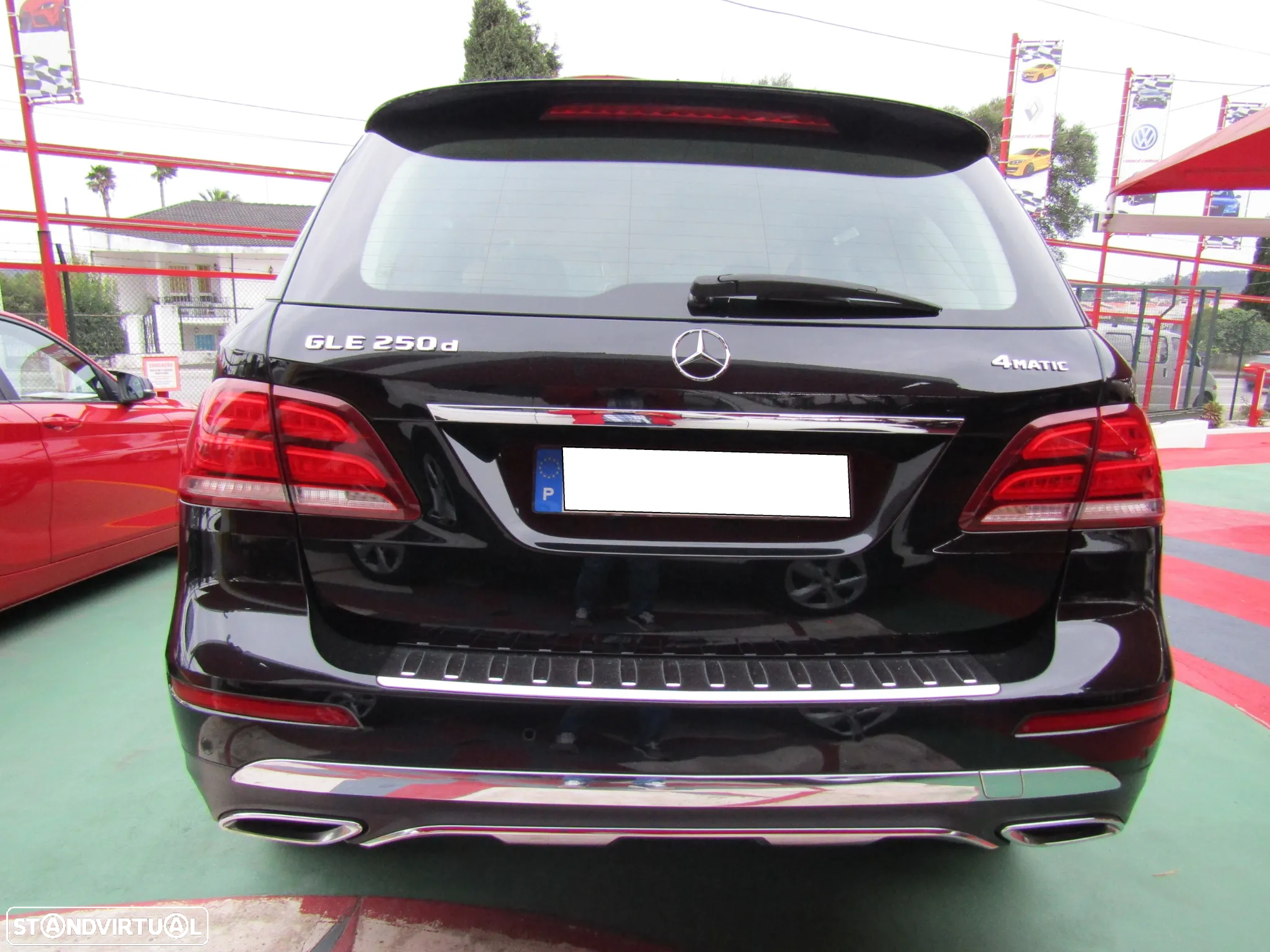 Mercedes-Benz GLE 250 d 4-Matic - 22