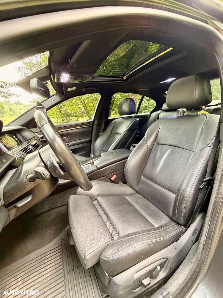 BMW Seria 5 520d Aut. - 9