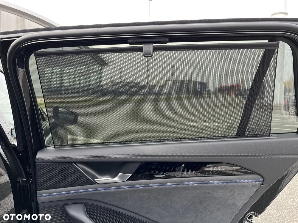 Volkswagen Passat - 30