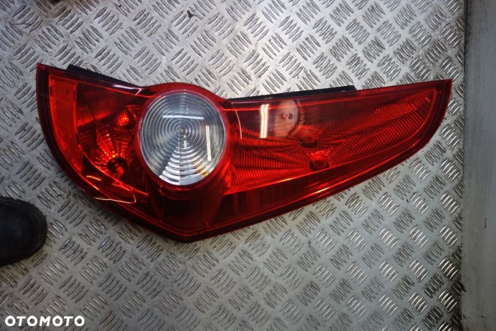 LAMPA LEWY PRAWY TYŁ OPEL AGILA B II - 2