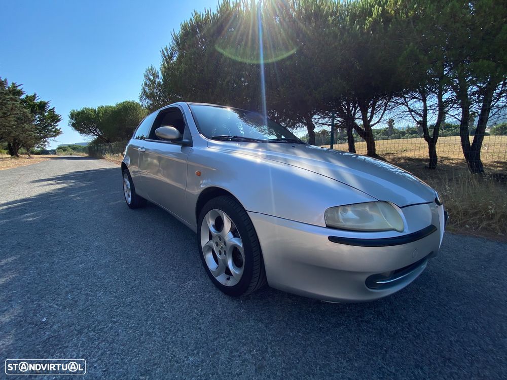 Alfa Romeo 147 1.6 TS - 6