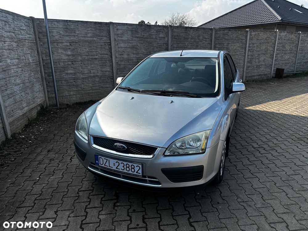 Ford Focus 1.6 16V Trend - 2