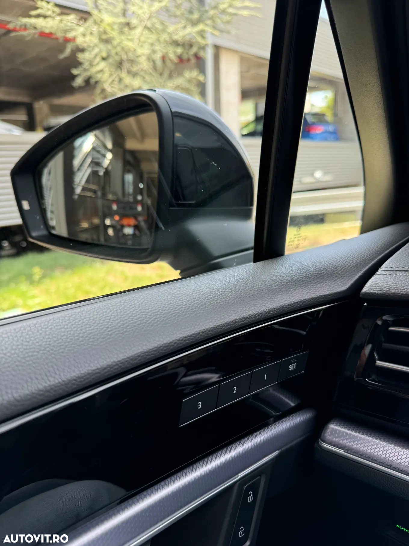 Volkswagen Touareg - 17