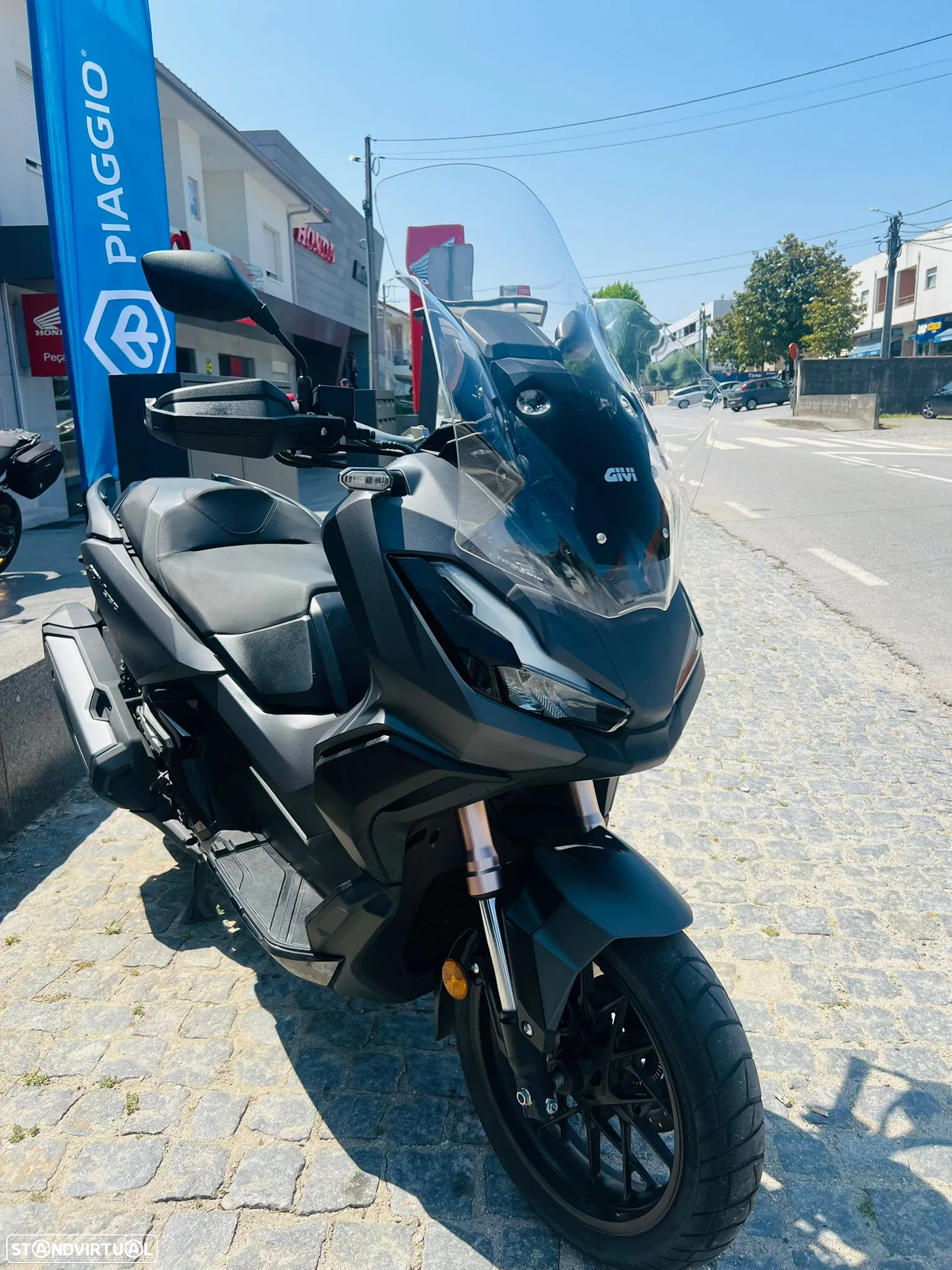 Honda ADV 350 - 4