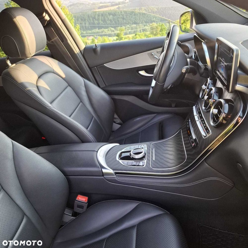 Mercedes-Benz GLC - 7