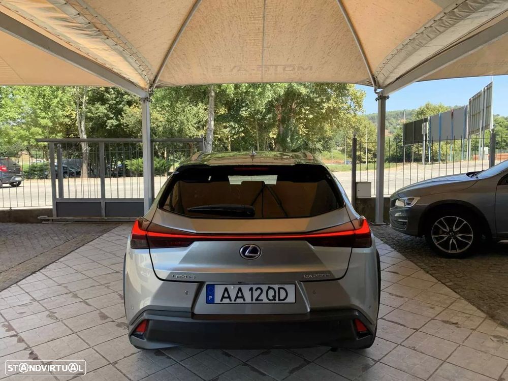 Lexus UX 250h Executive+ - 4