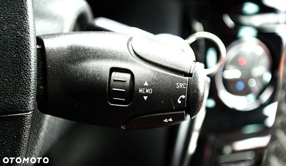 Citroën DS3 1.6 HDi SoChic - 16