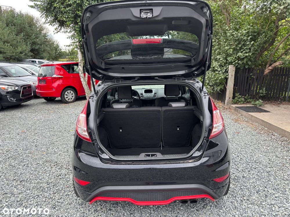 Ford Fiesta 1.6 EcoBoost ST - 22