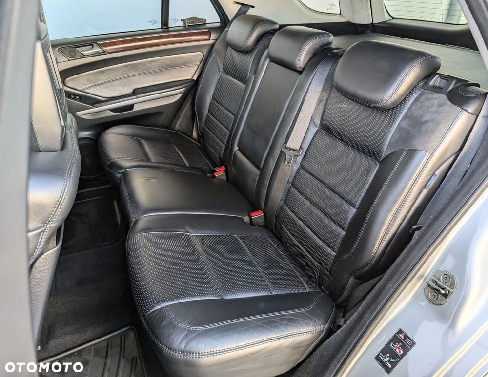 Mercedes-Benz ML 63 AMG 4Matic 7G-TRONIC - 21