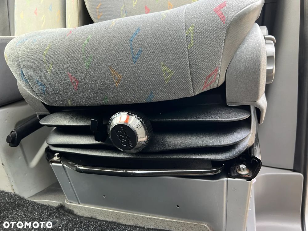 Volkswagen CRAFTER - 38