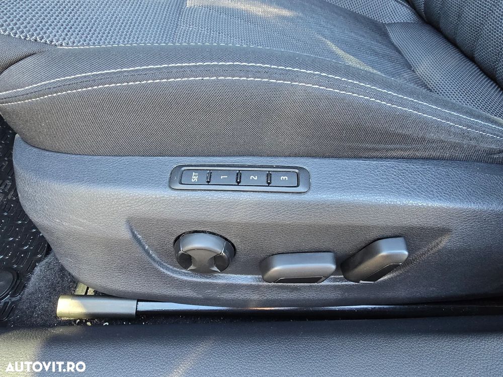 Skoda Superb 2.0 TDI DSG Style - 16