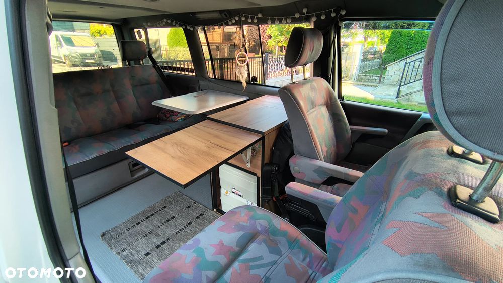 Volkswagen Multivan - 27