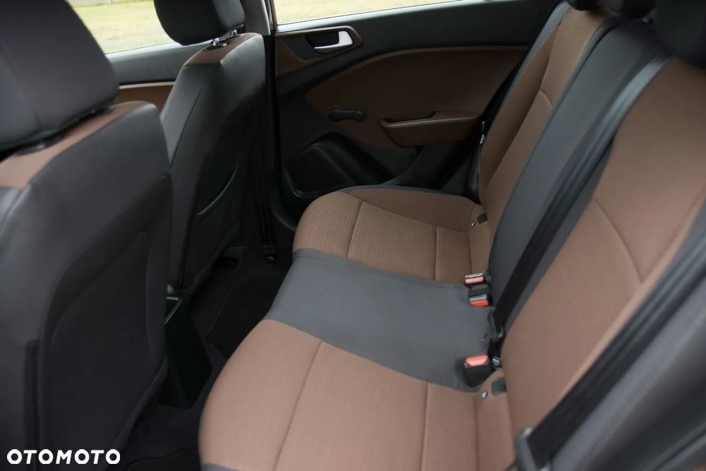 Hyundai i20 blue 1.2 YES Silver - 23