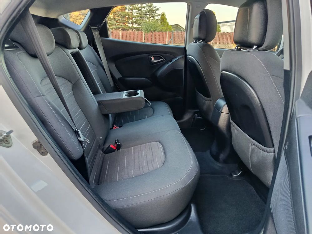 Hyundai ix35 blue 1.6 2WD Finale Silver - 15