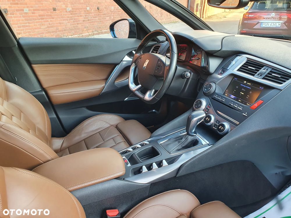 DS Automobiles DS 5 - 10