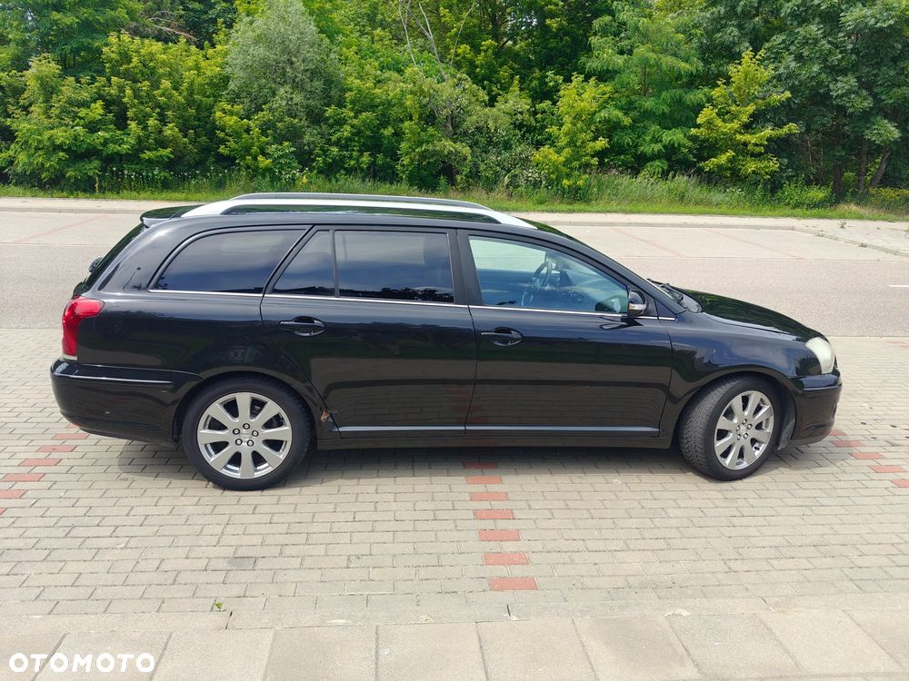 Toyota Avensis 2.0 VVT-i Prestige - 2