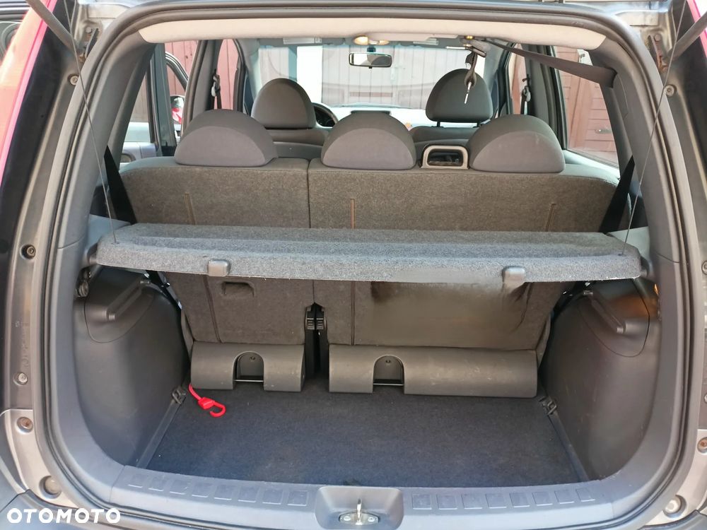 Mitsubishi Colt - 5