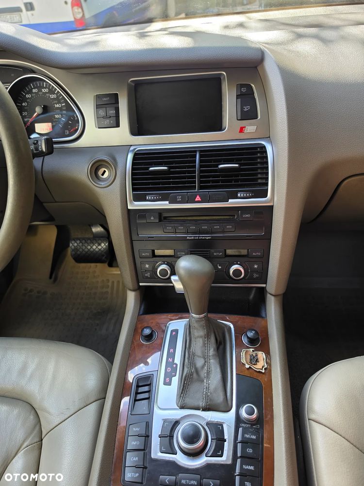 Audi Q7 - 15