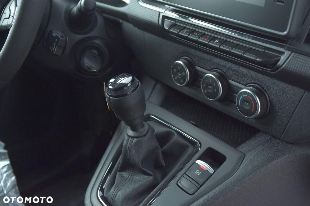 Renault Kangoo Chłodnia Izoterma Zanotti Z120 - 16