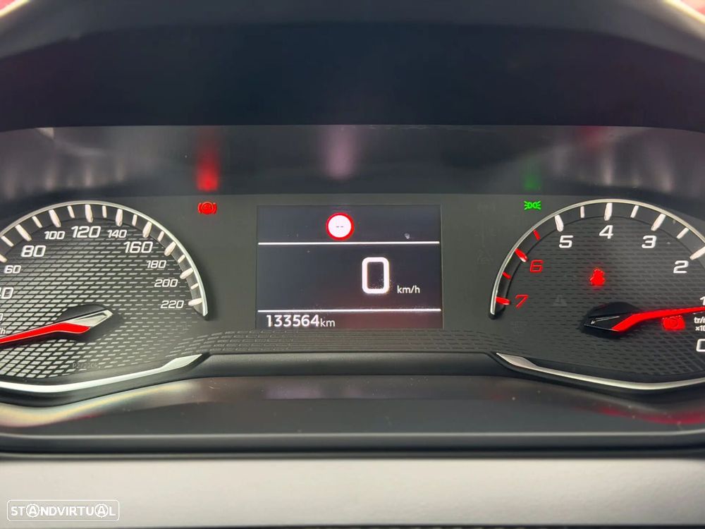 Peugeot 2008 1.5 BlueHDi Active Pack - 19