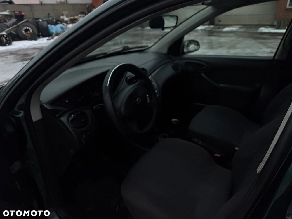 Ford Focus - 8