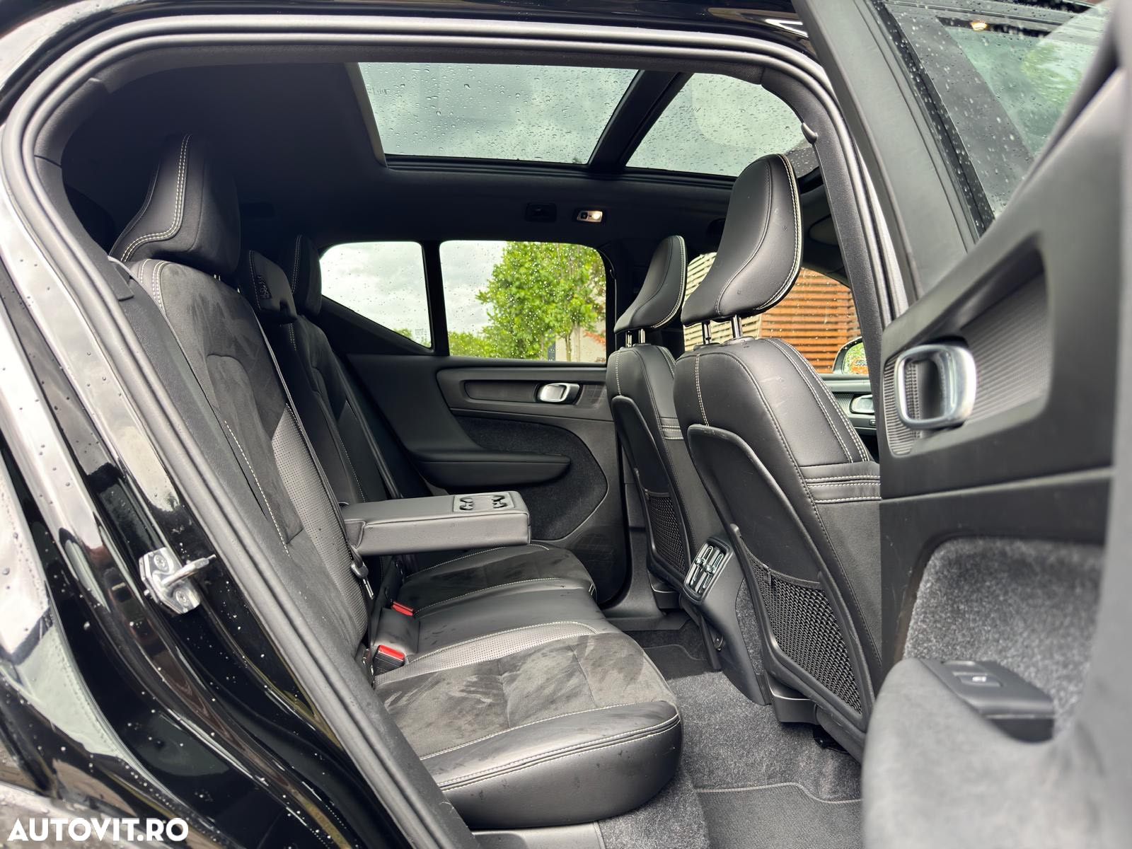 Volvo XC 40 D4 AWD Geartronic R-Design - 10