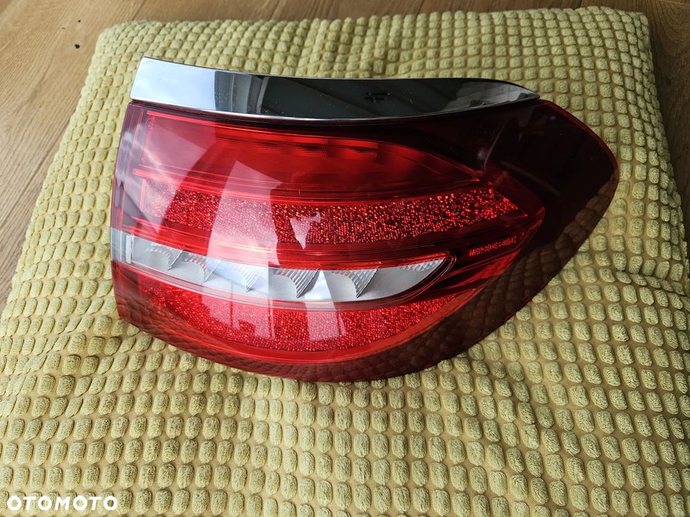 Lampa prawa tylna mercedes w213 - 2