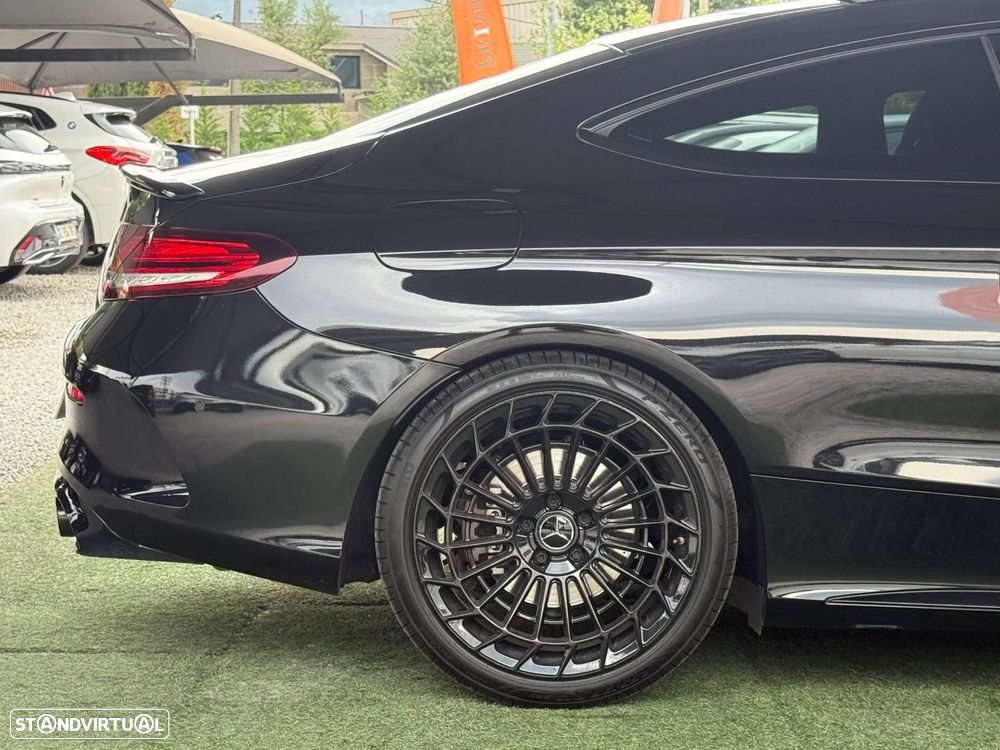 Mercedes-Benz C 200 AMG Line - 14