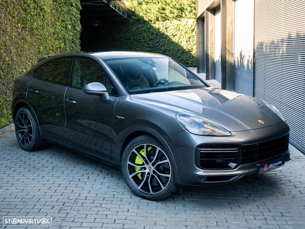 Porsche Cayenne Coupé Turbo S E-Hybrid - 1