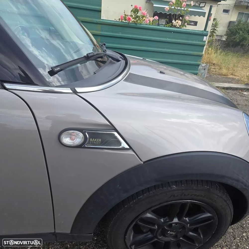 MINI 3 Portas Cooper D - 4