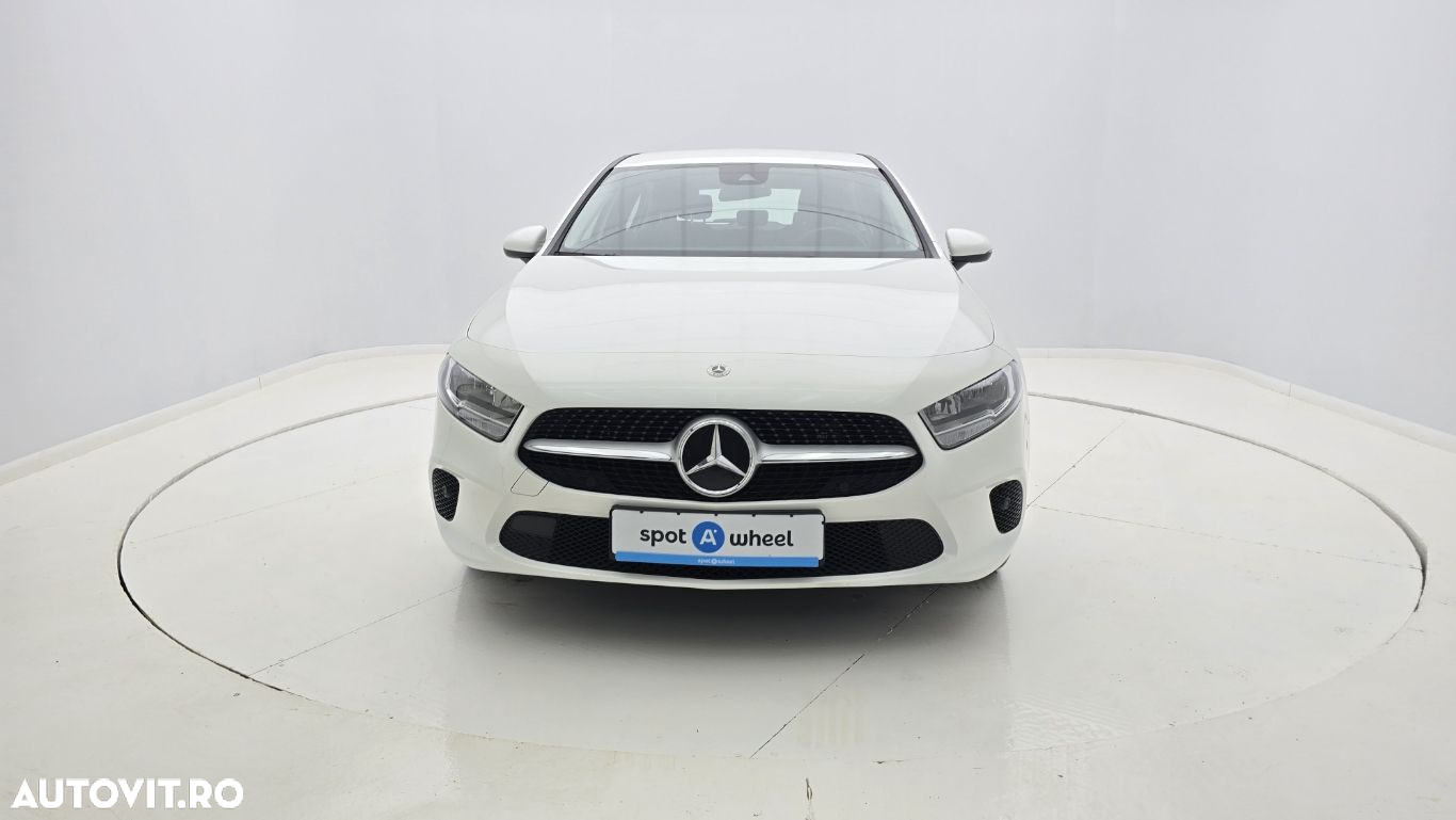 Mercedes-Benz A - 2