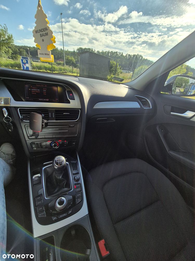 Audi A4 Limousine - 7