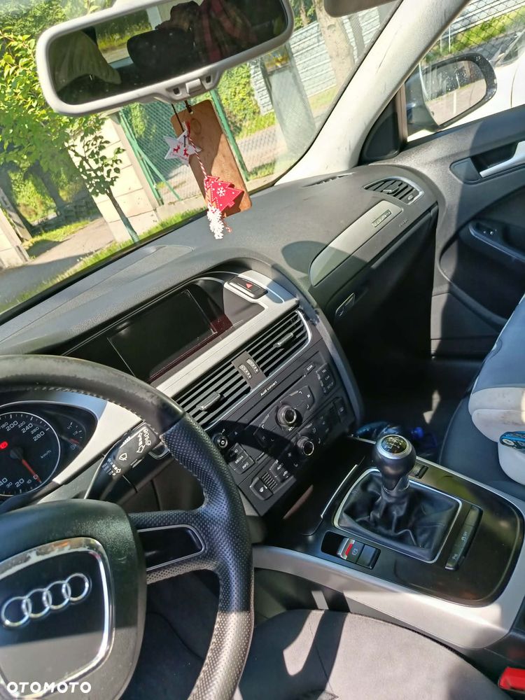 Audi A4 Avant 2.0 TDI Quattro - 33