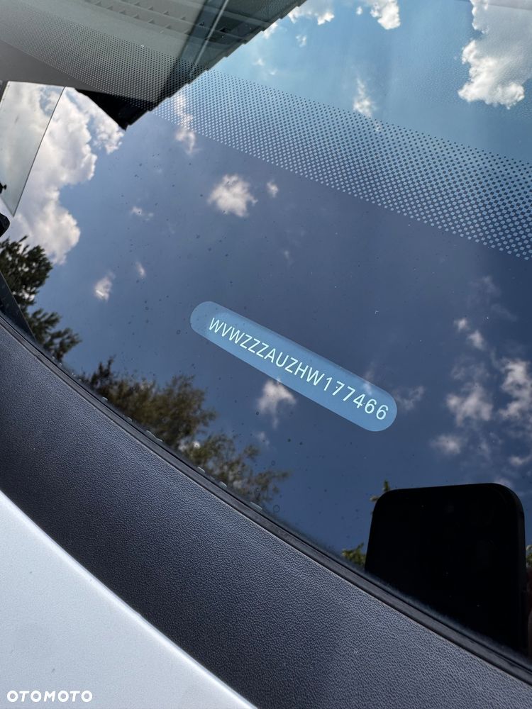 Volkswagen Golf - 17