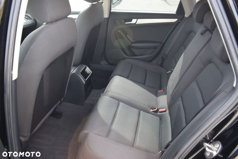 Audi A4 Limousine - 19