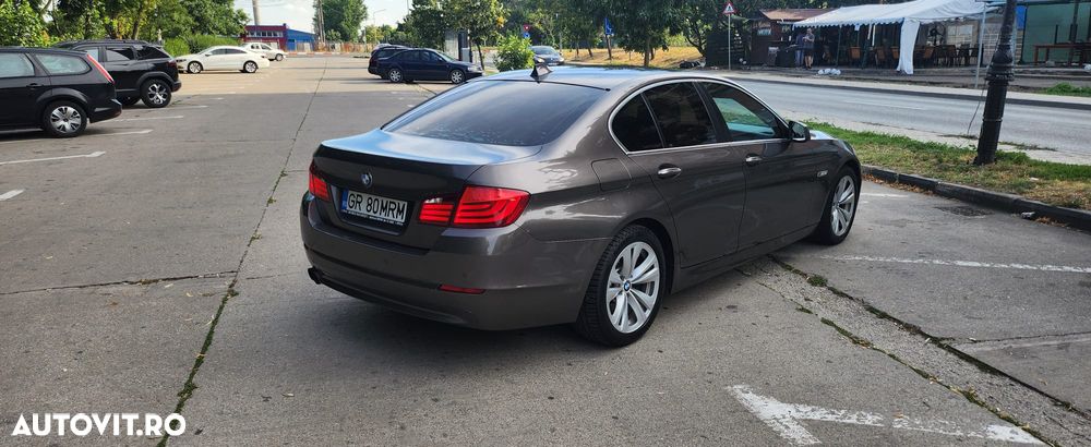 BMW Seria 5 520d Aut. - 23