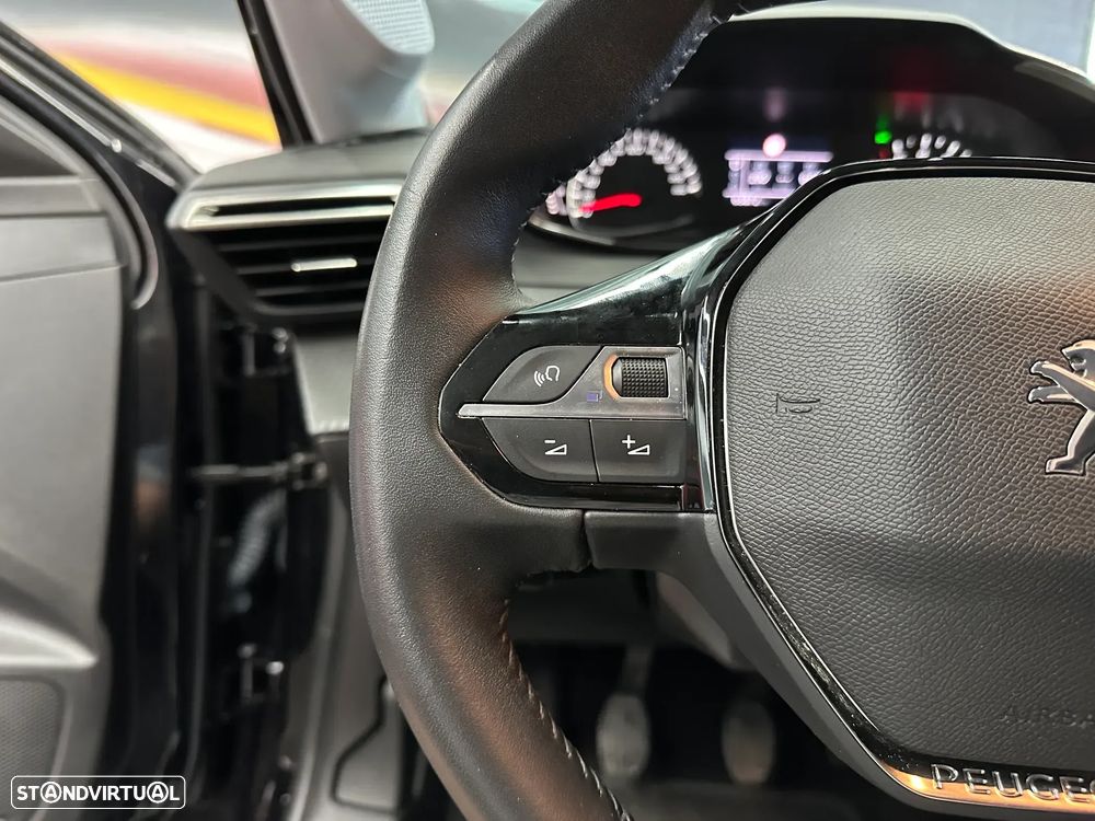 Peugeot 208 1.2 PureTech Active Pack - 13