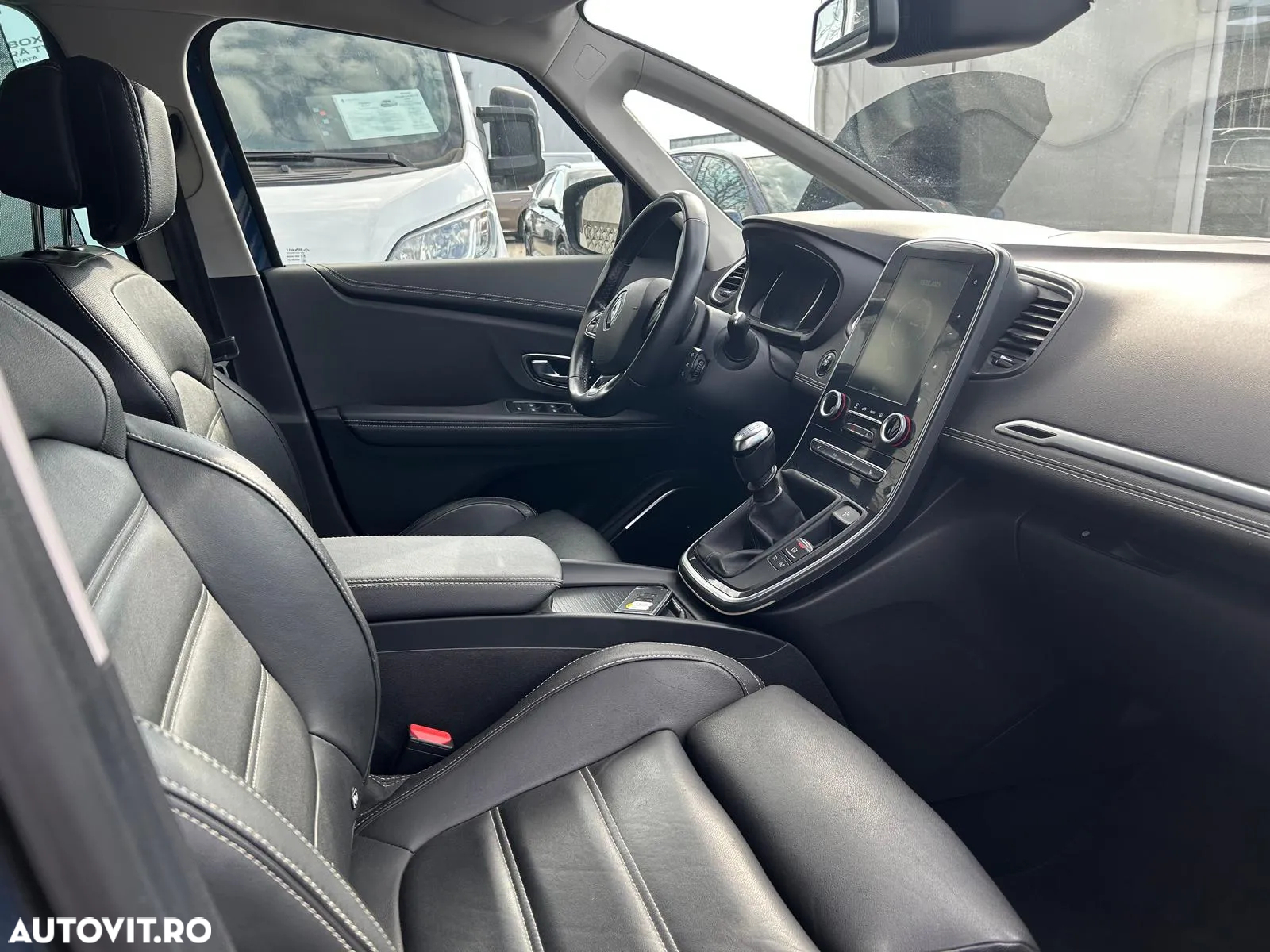 Renault Scenic - 16
