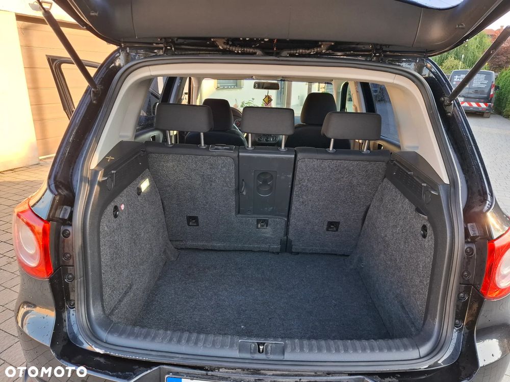 Volkswagen Tiguan - 9
