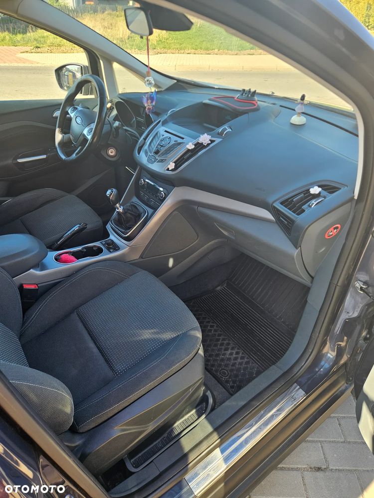 Ford Grand C-MAX - 18