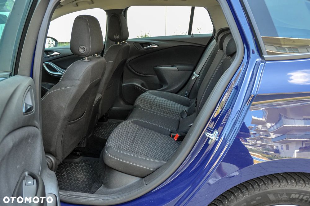 Opel Astra - 8