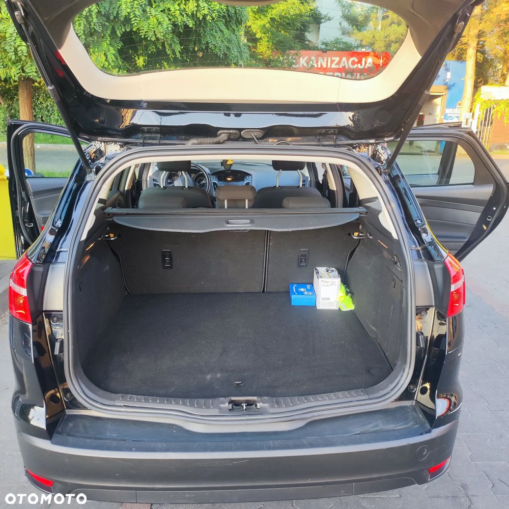 Ford Focus 1.6 Trend - 12