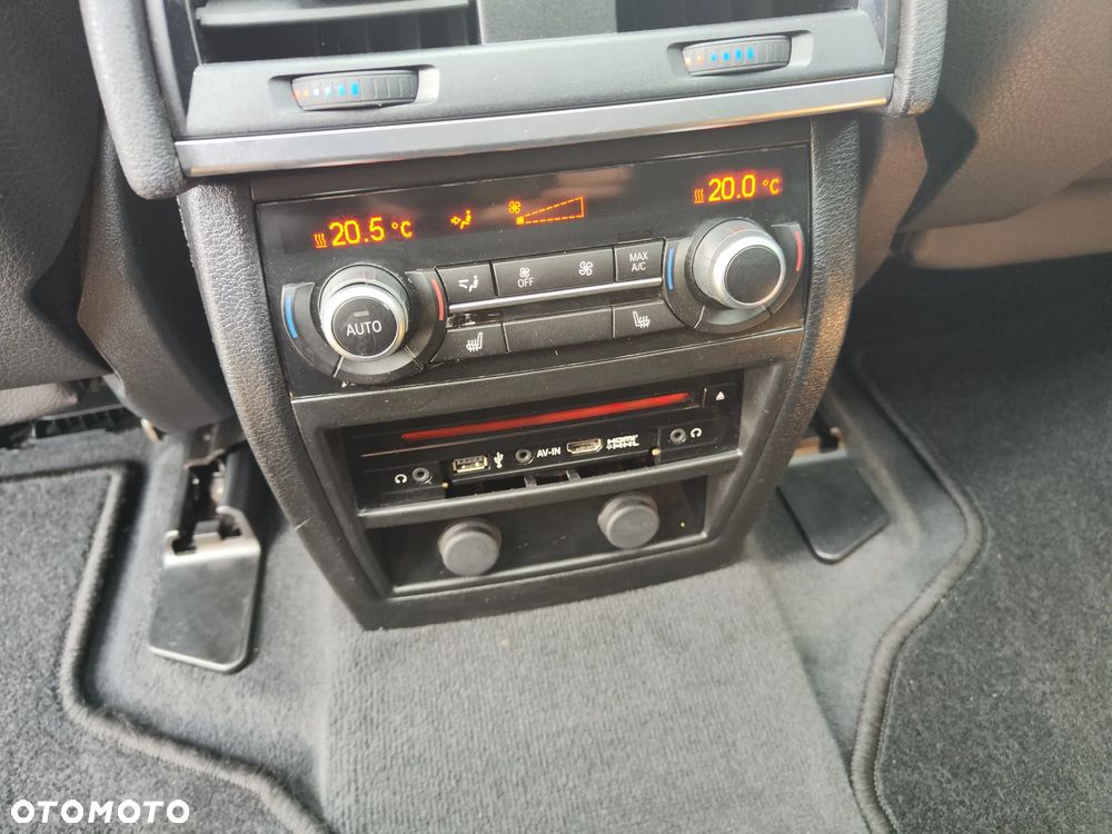 BMW X5 M M50d - 13