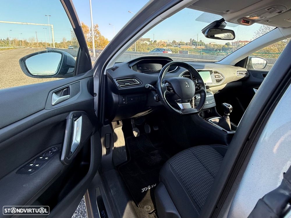 Peugeot 308 SW 1.5 BlueHDi Style - 18