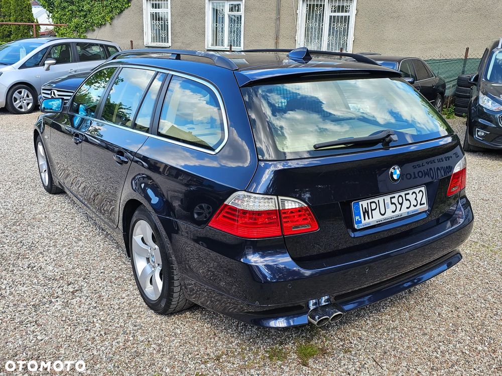 BMW Seria 5 530d xDrive Touring - 4