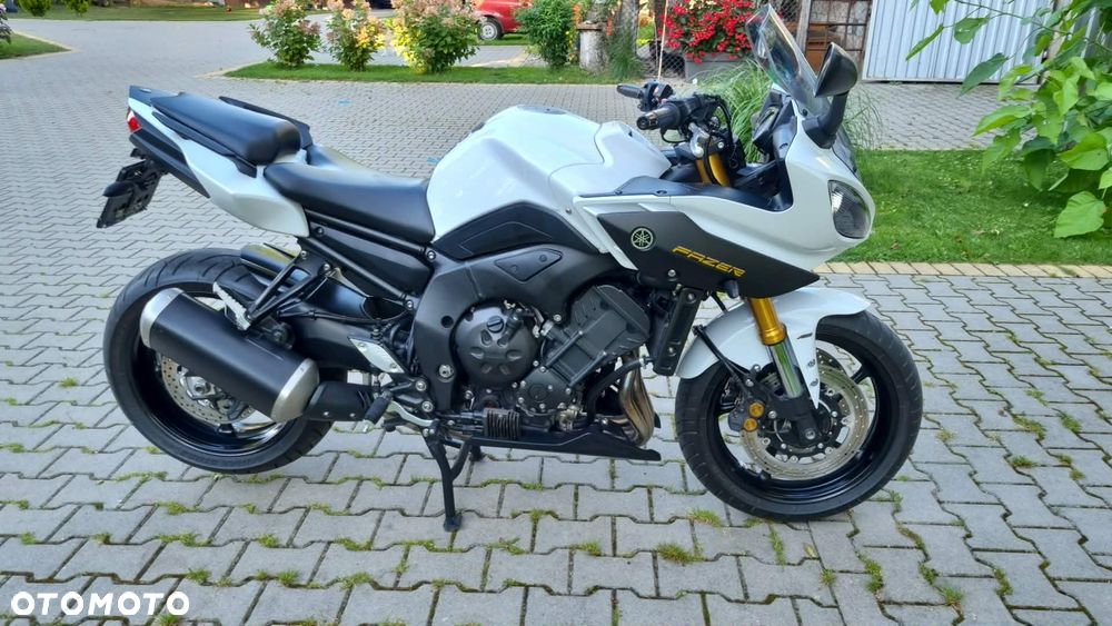 Yamaha FZ8 - 2
