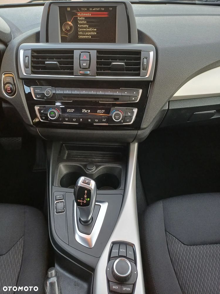 BMW Seria 1 118i Sport Line - 12