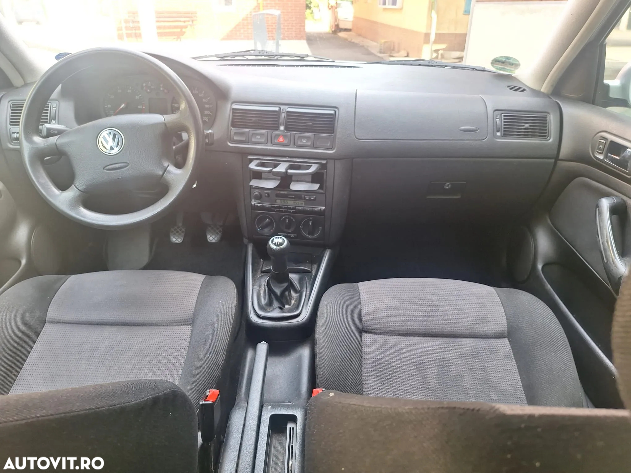 Volkswagen Golf 1.4 - 7