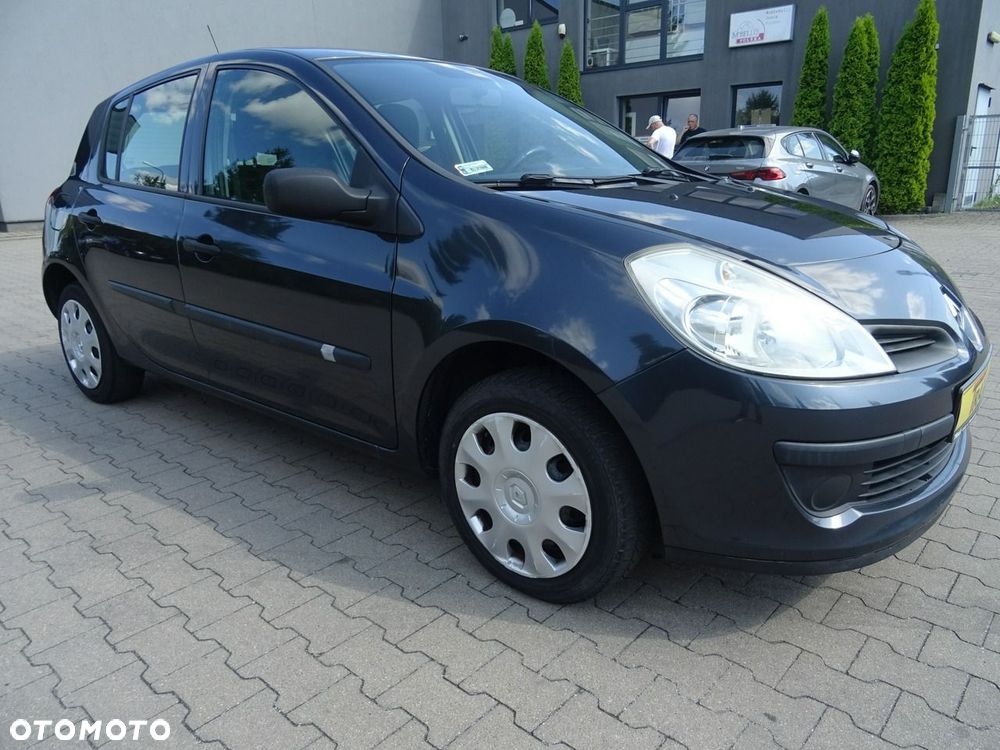 Renault Clio 1.2 16V 65 Authentique - 5